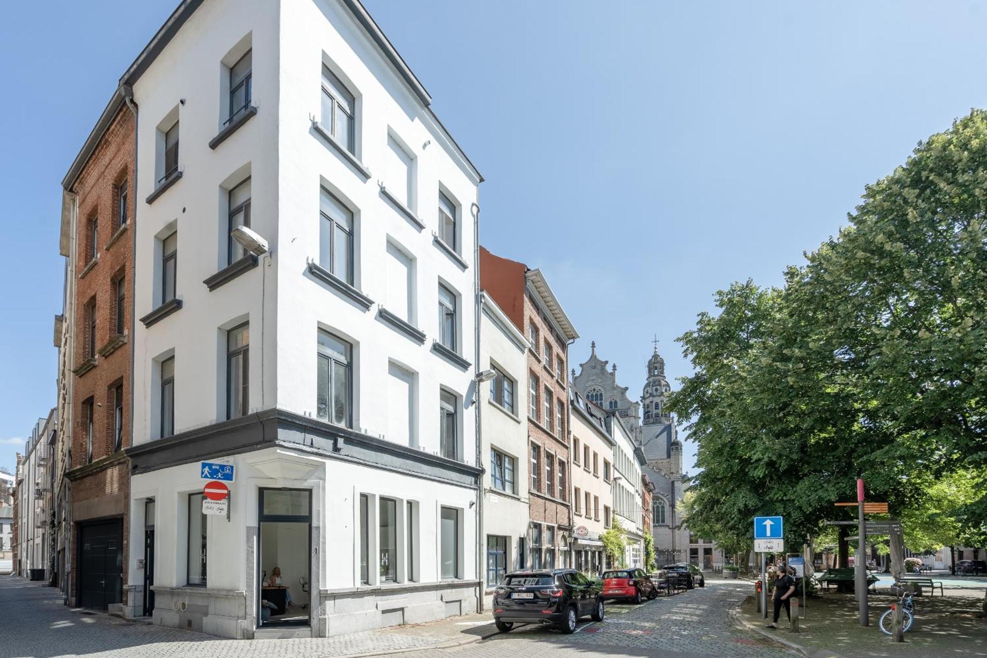 Beautiful Modern Apartment In The Heart Of アントウェルペン エクステリア 写真